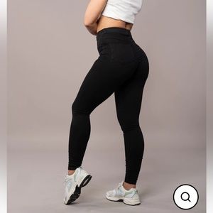 Sleek Black Jeggings for Women